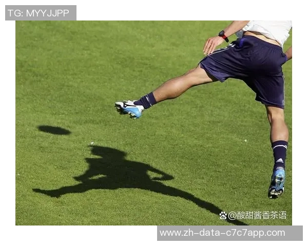 高级黑足球：在幽默与讽刺中揭示足球世界的真实与荒诞